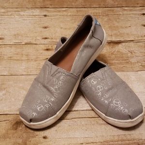 TOMS grey canvas with silver peace signs